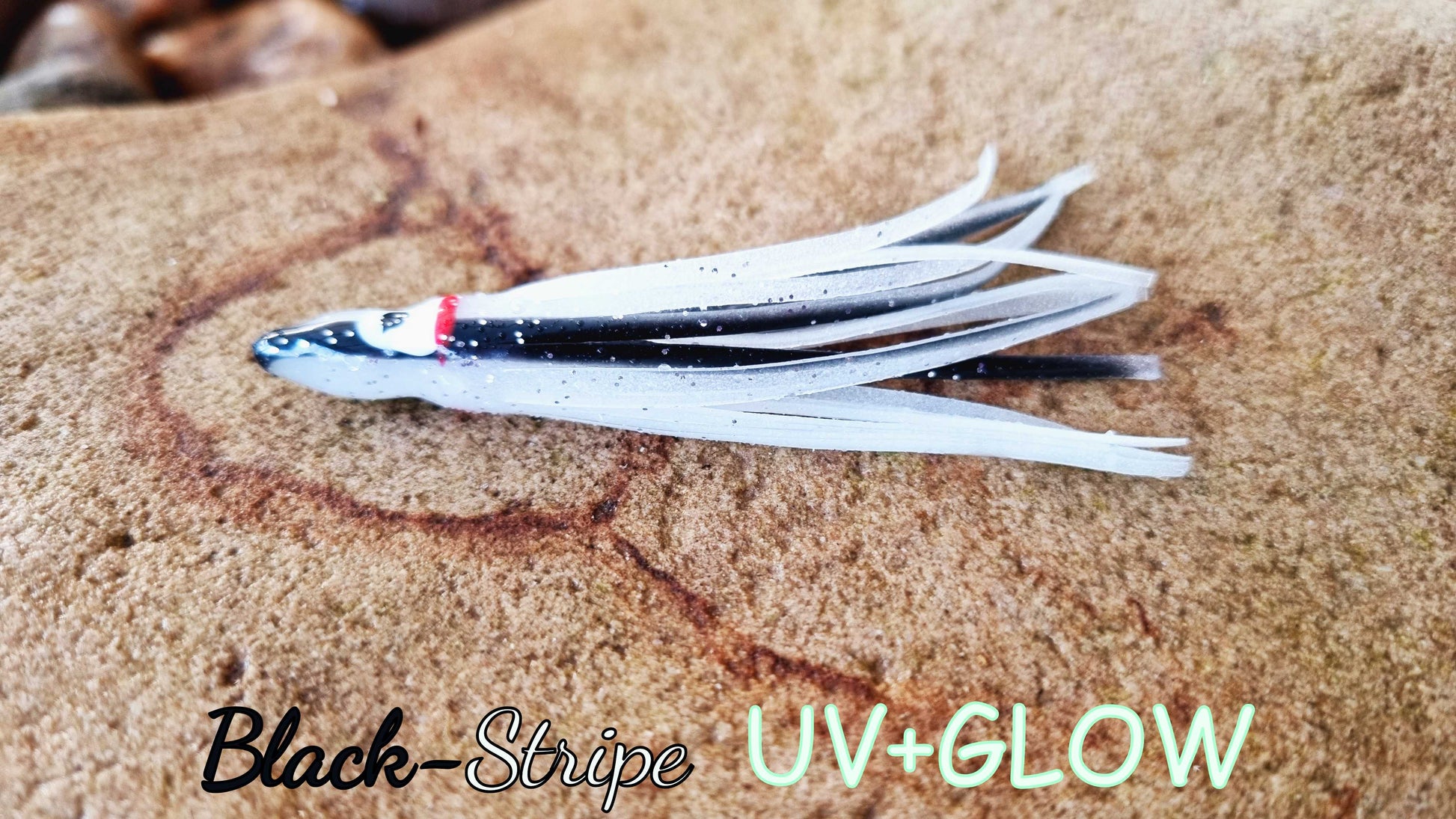 black-stripe-uv-glow